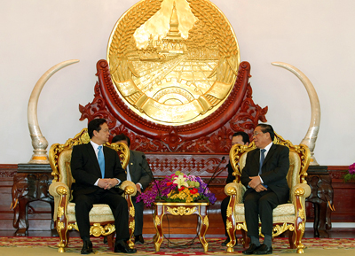 Премьер-министр Нгуен Тан Зунг провел встречи с руководителями Лаоса и Камбоджи